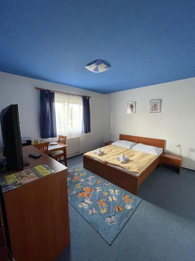 Apartmany, Penzion, Wellness U Zlate Rybky Vyškov Екстериор снимка
