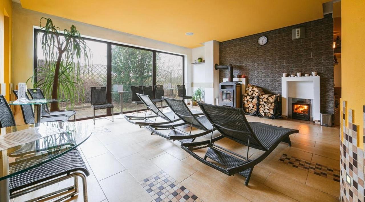 Apartmany, Penzion, Wellness U Zlate Rybky Vyškov Екстериор снимка